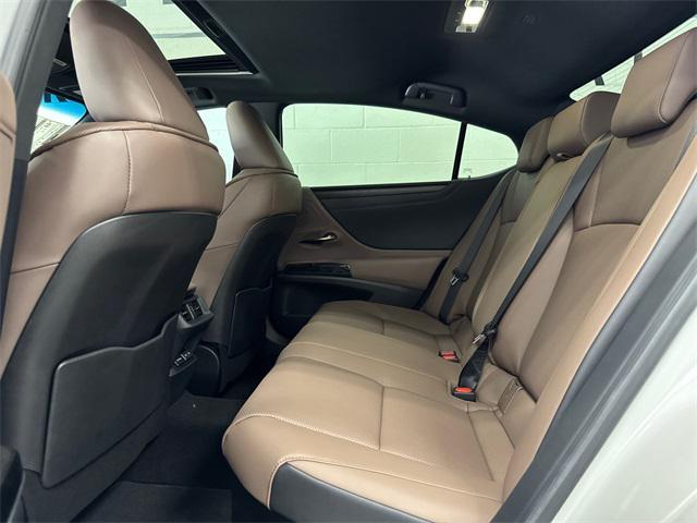new 2025 Lexus ES 300h car, priced at $49,469