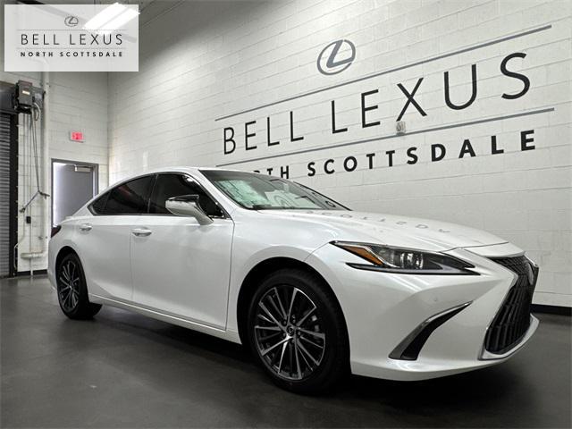 new 2025 Lexus ES 300h car, priced at $51,619