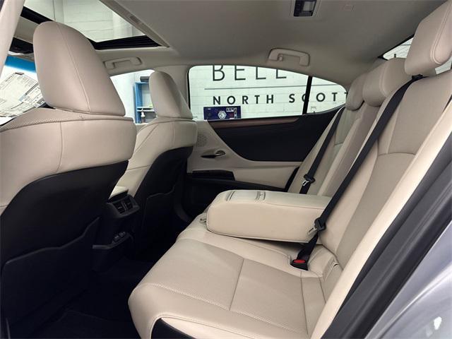 new 2025 Lexus ES 300h car, priced at $50,859