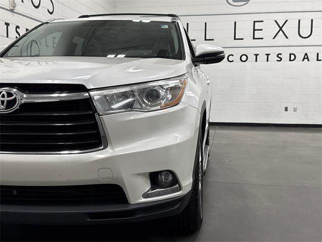used 2015 Toyota Highlander car, priced at $17,974