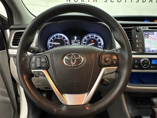 used 2015 Toyota Highlander car, priced at $17,974