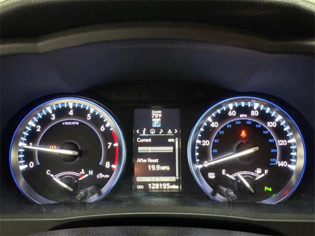 used 2015 Toyota Highlander car, priced at $17,974