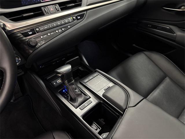 used 2020 Lexus ES 350 car, priced at $33,481