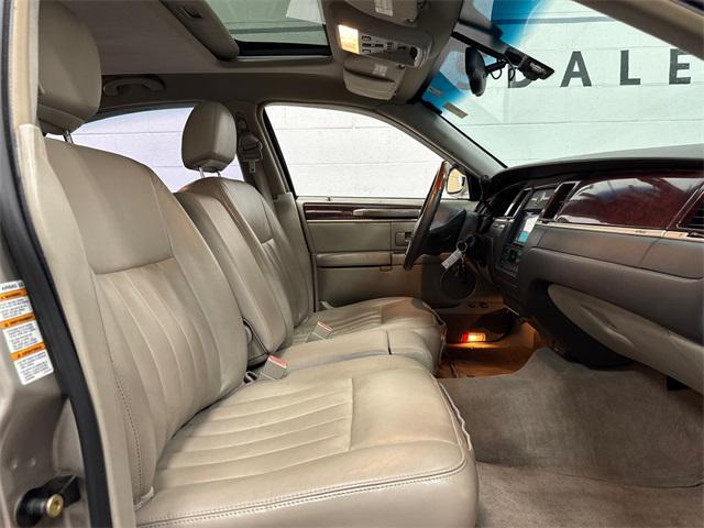 used 2003 Lincoln Town Car car, priced at $9,447