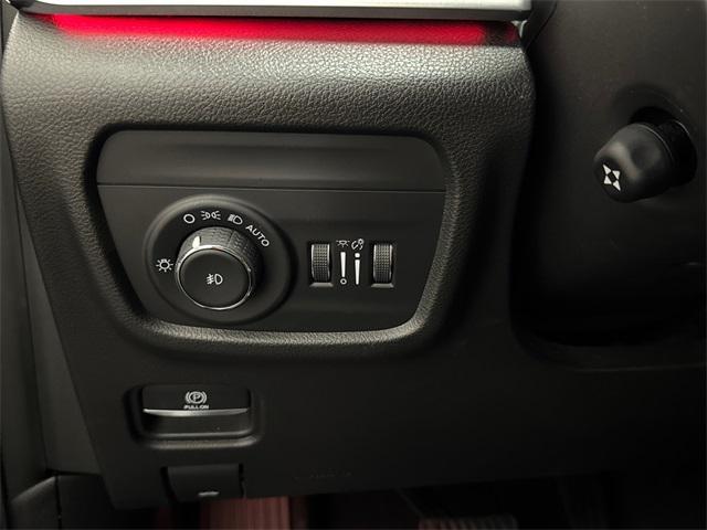 used 2022 Jeep Grand Cherokee car, priced at $36,437