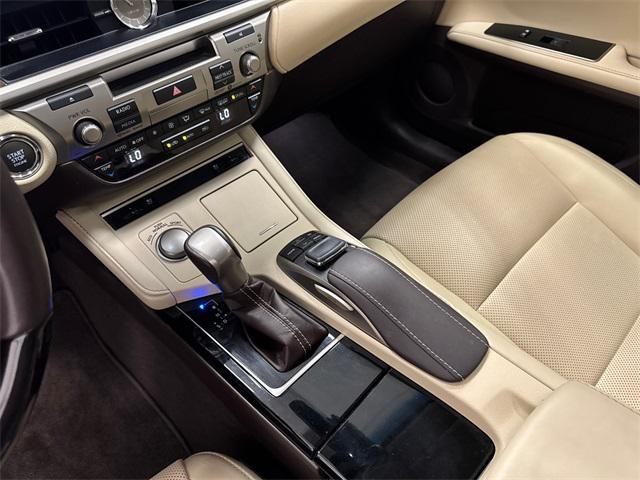 used 2018 Lexus ES 350 car, priced at $28,991