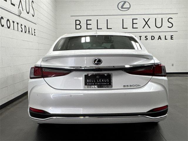 new 2025 Lexus ES 300h car, priced at $57,184