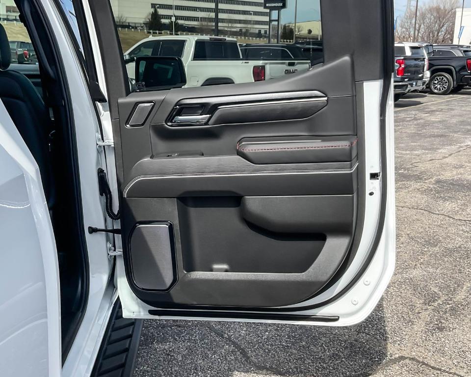 new 2025 GMC Sierra 1500 car, priced at $82,034