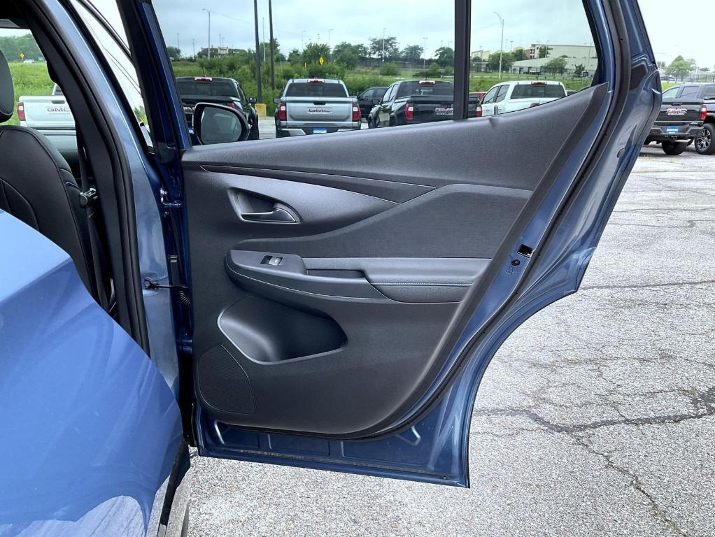 new 2025 Buick Envista car, priced at $29,513
