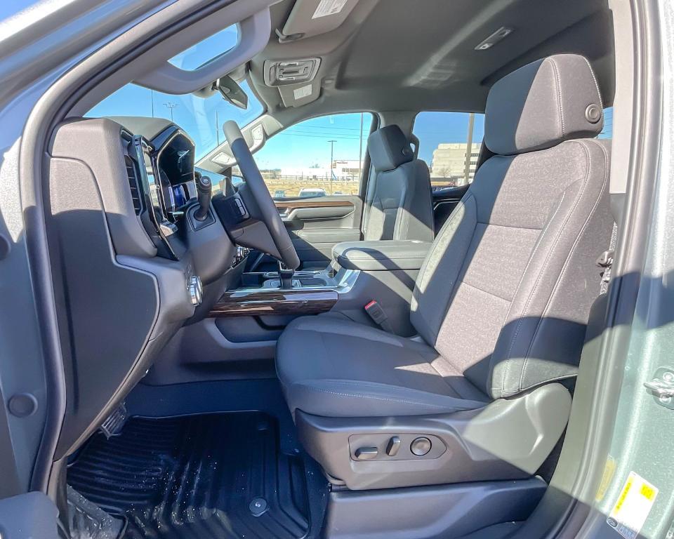 new 2025 GMC Sierra 1500 car, priced at $56,890