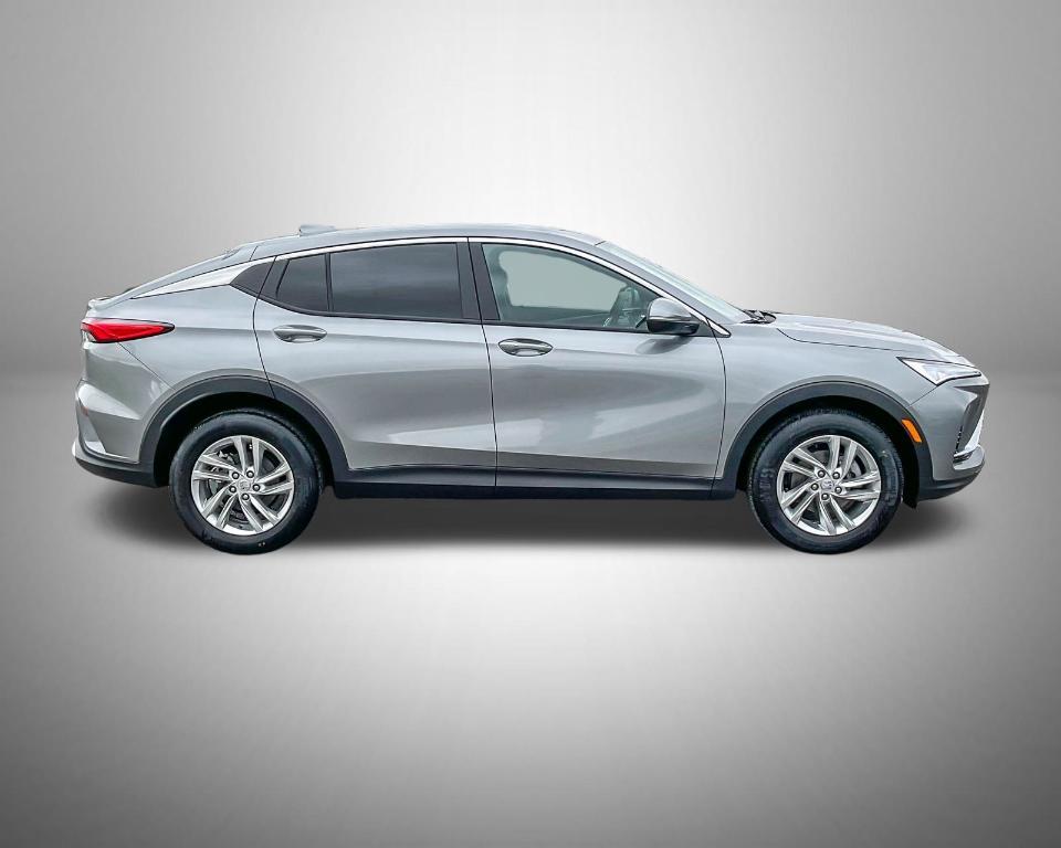 new 2025 Buick Envista car, priced at $26,675