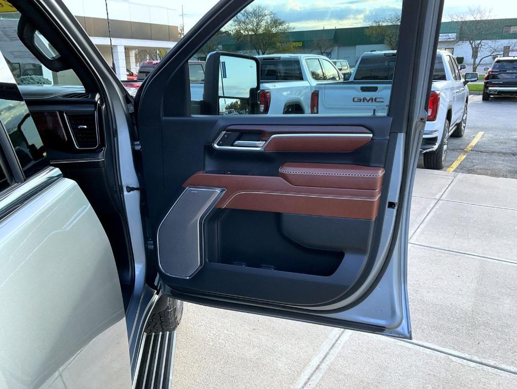 used 2024 GMC Sierra 2500 car, priced at $79,670