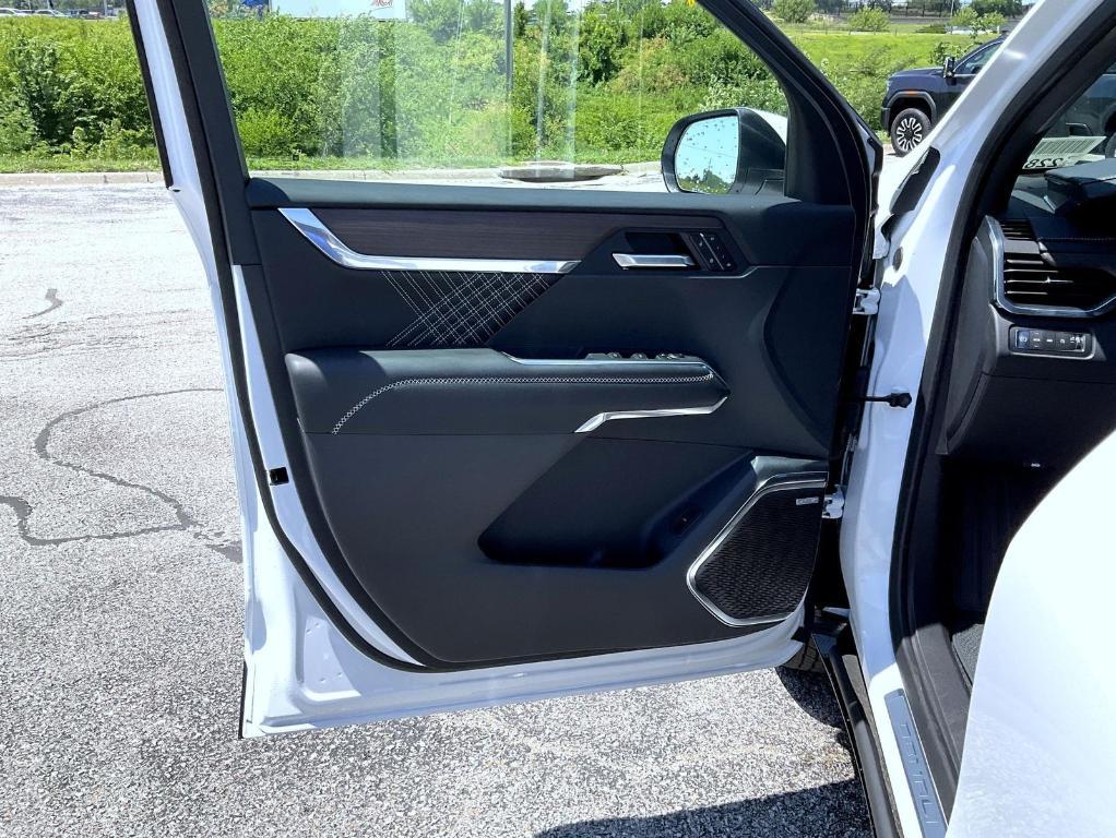new 2025 GMC Acadia car, priced at $59,095