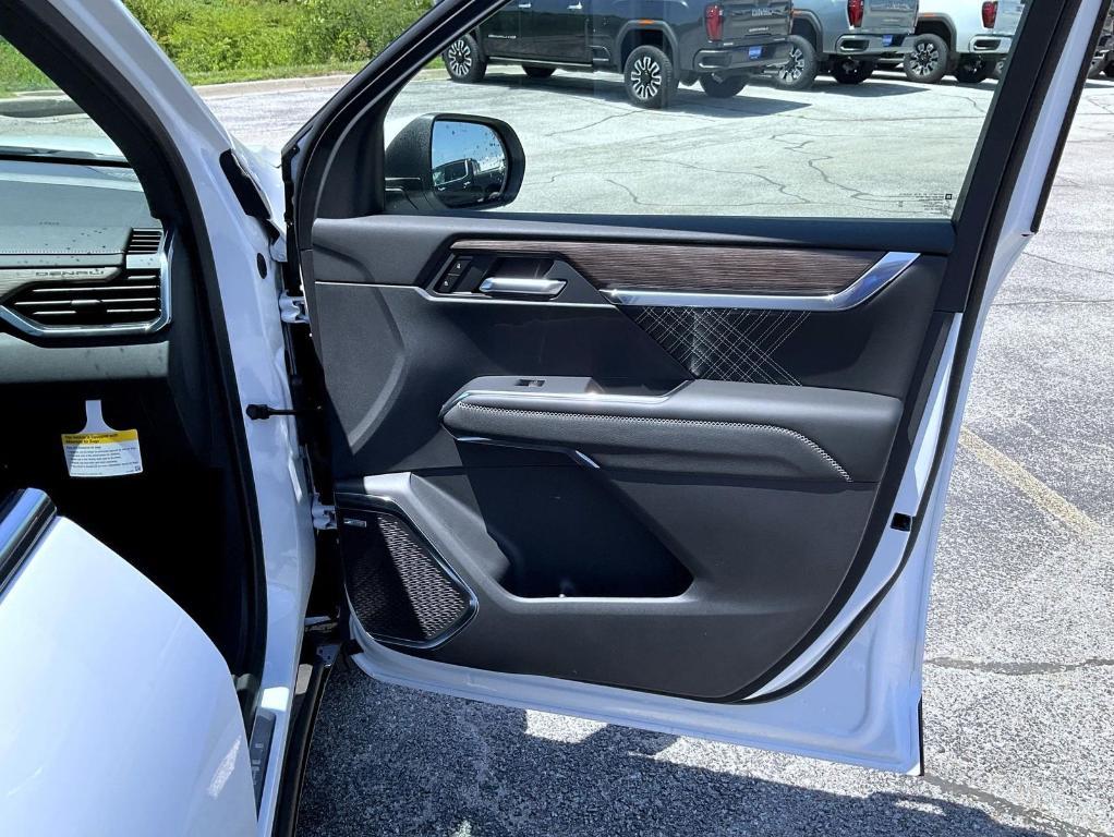new 2025 GMC Acadia car, priced at $59,095