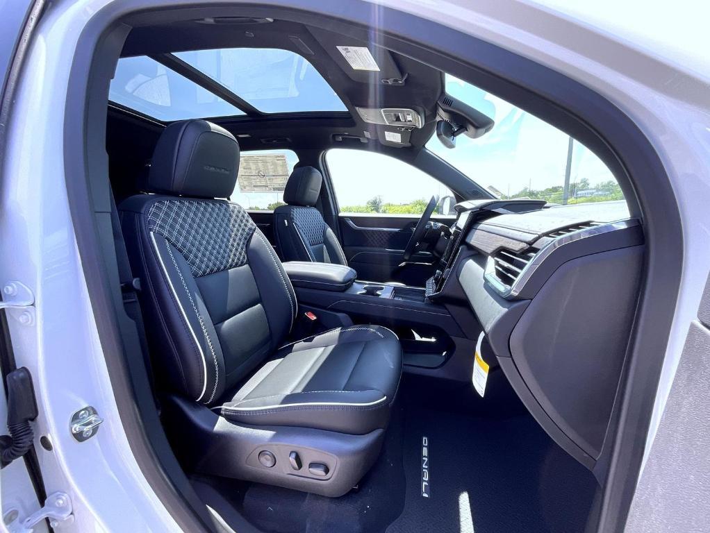 new 2025 GMC Acadia car, priced at $59,095