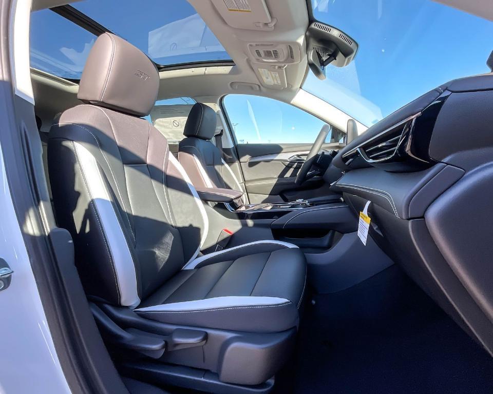 new 2025 Buick Envision car, priced at $43,539