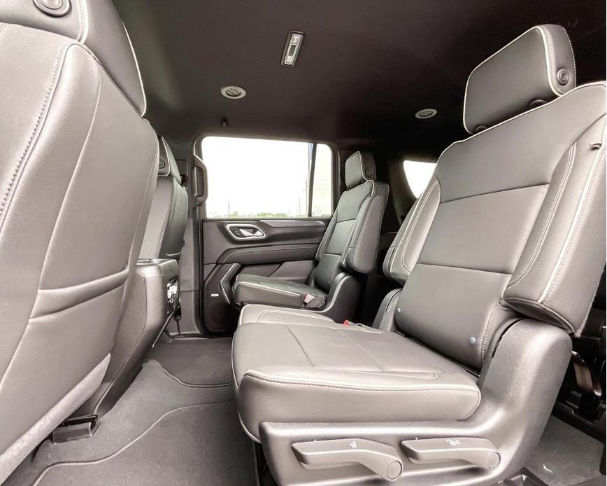 new 2024 GMC Yukon XL car, priced at $72,282