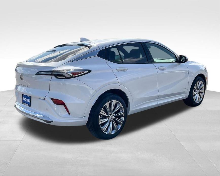 new 2025 Buick Envista car, priced at $32,184