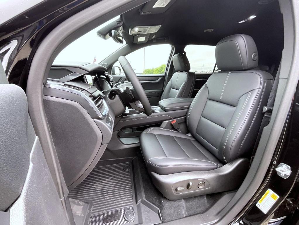 new 2025 GMC Acadia car, priced at $50,174