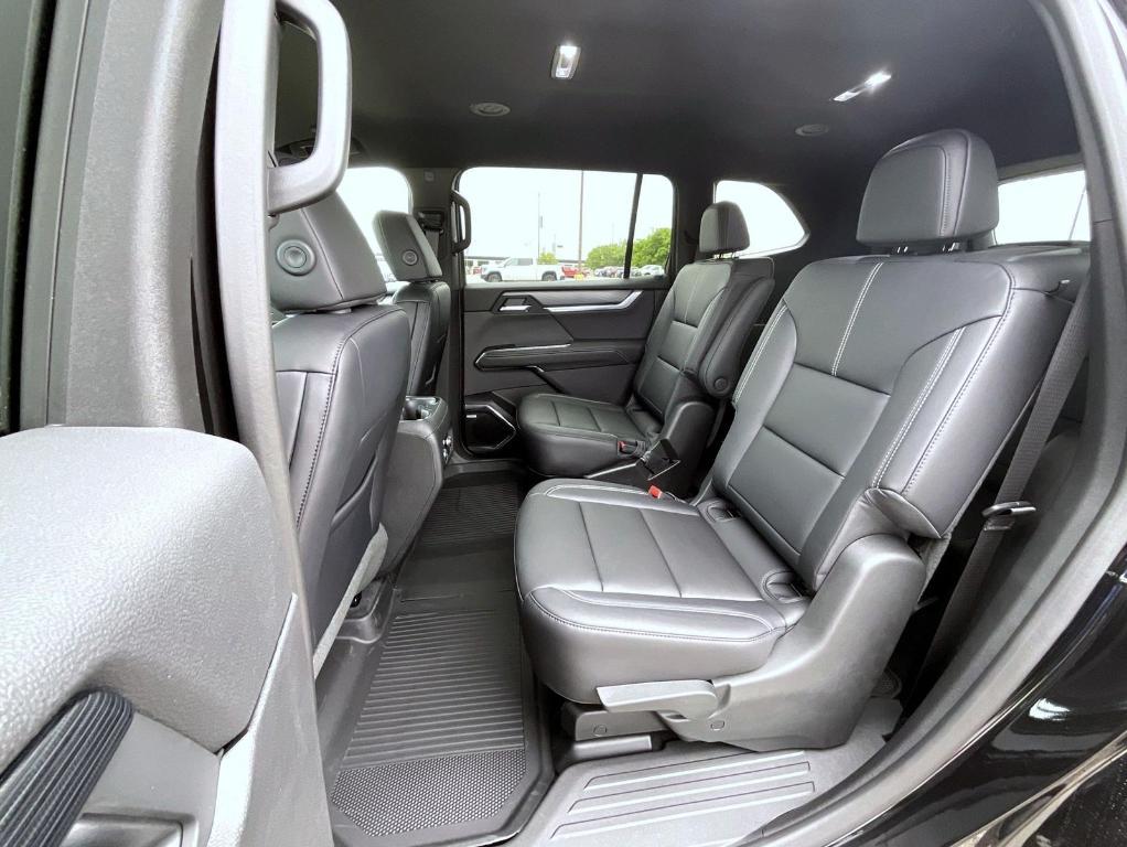 new 2025 GMC Acadia car, priced at $50,174