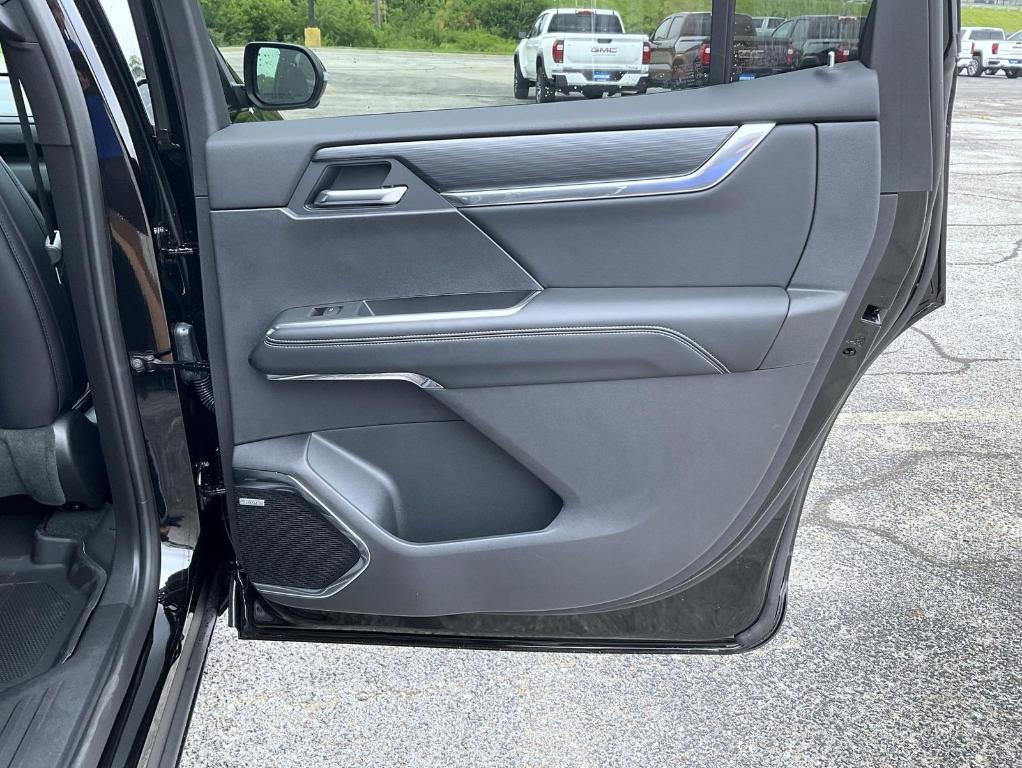 new 2025 GMC Acadia car, priced at $50,174