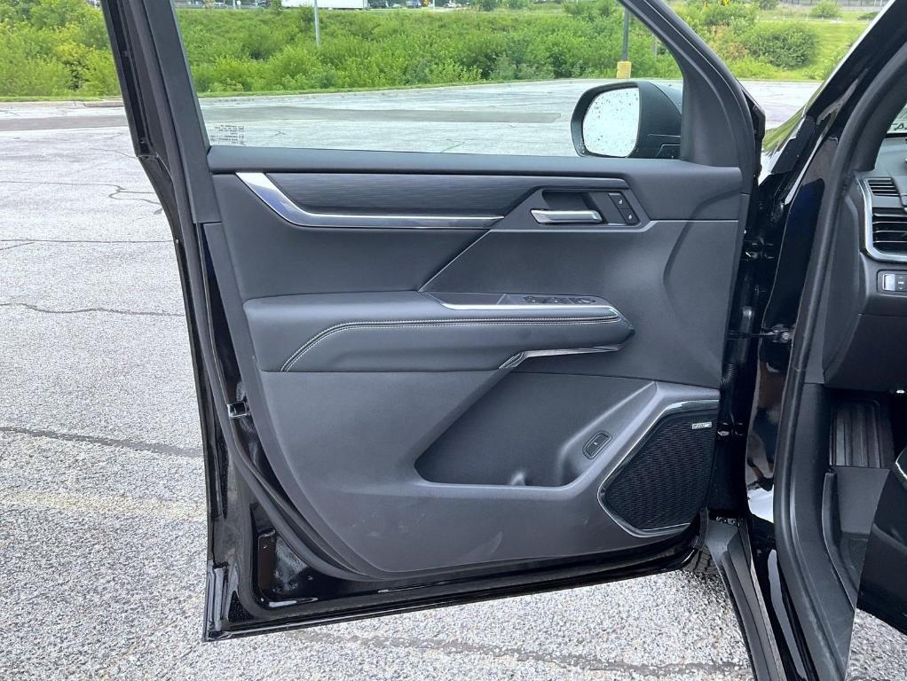 new 2025 GMC Acadia car, priced at $50,174
