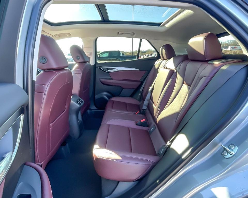 new 2025 Buick Envision car, priced at $42,701