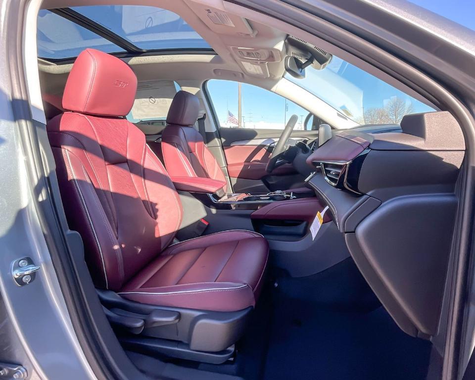 new 2025 Buick Envision car, priced at $42,701