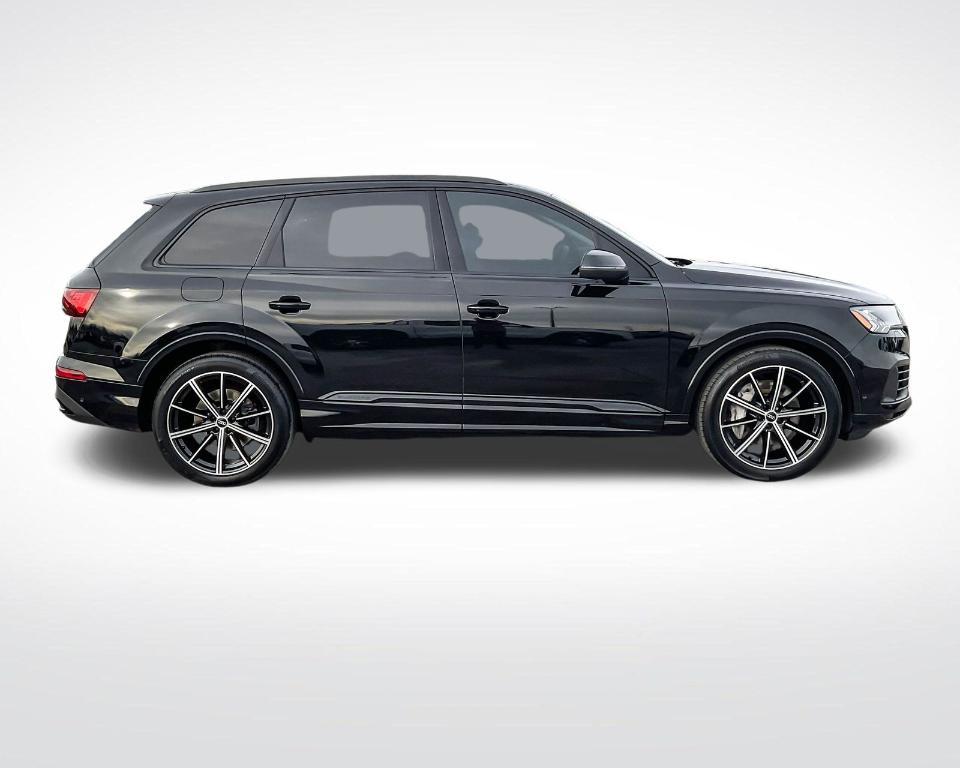 used 2022 Audi Q7 car, priced at $49,877