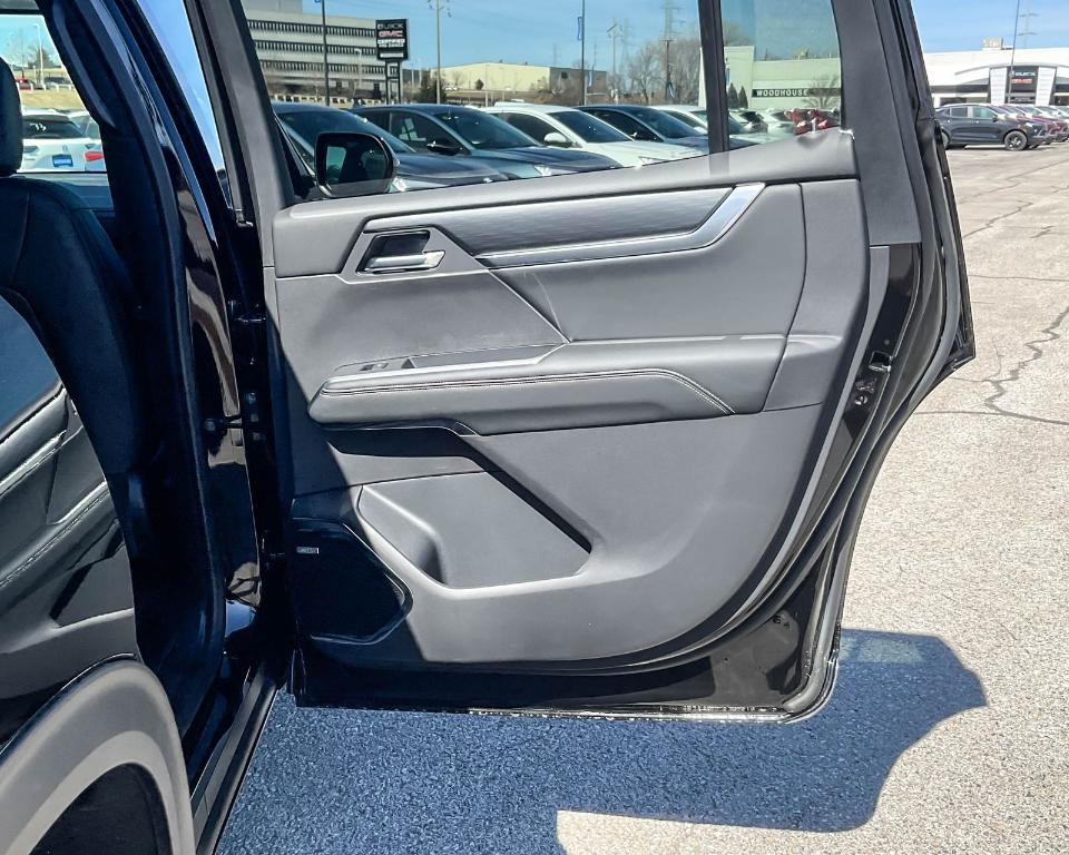 new 2025 GMC Acadia car, priced at $49,775