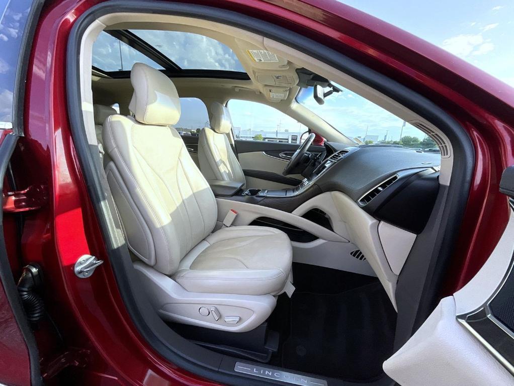 used 2019 Lincoln Nautilus car, priced at $20,664