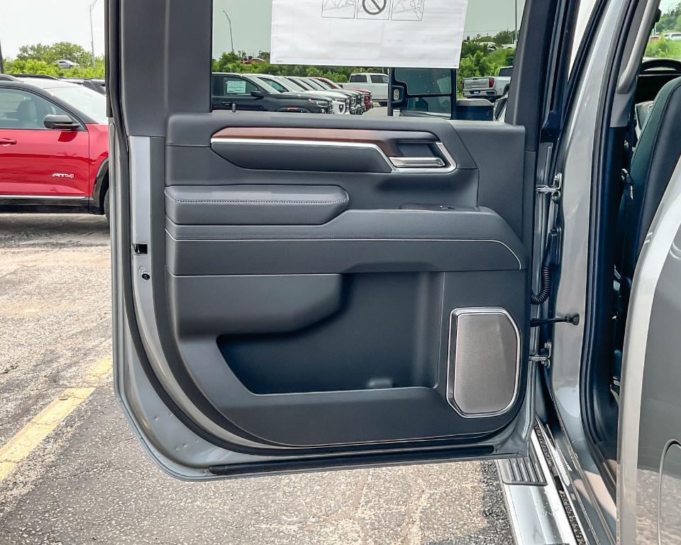new 2025 GMC Sierra 2500 car, priced at $89,430