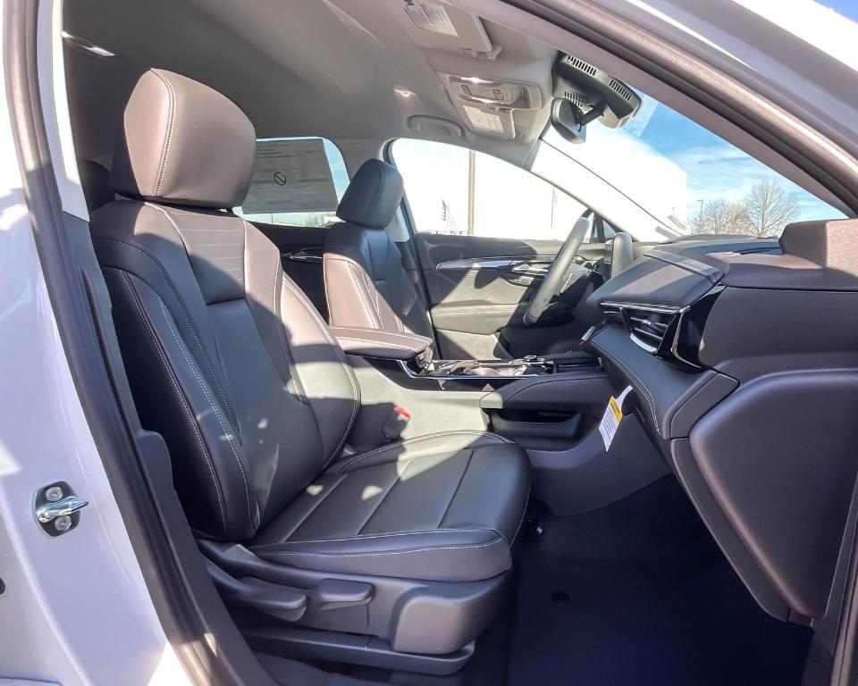 new 2025 Buick Envision car, priced at $39,669