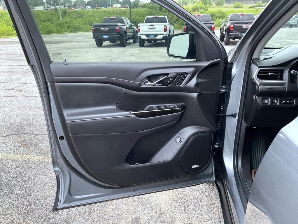 used 2022 GMC Acadia car, priced at $47,360