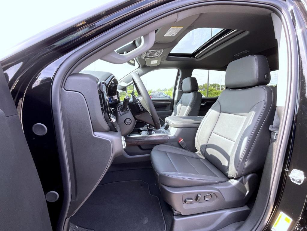 new 2025 GMC Sierra 1500 car, priced at $68,169