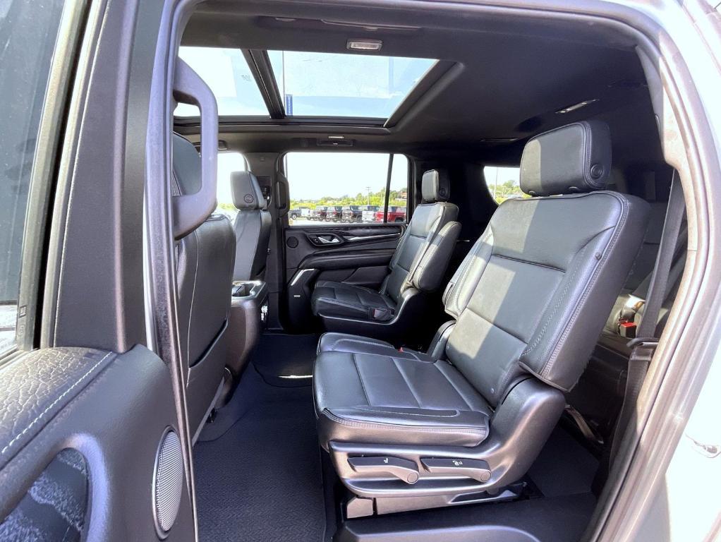 used 2023 GMC Yukon XL car, priced at $56,530