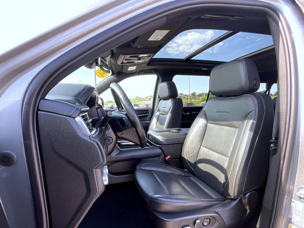 used 2023 GMC Yukon XL car, priced at $56,530