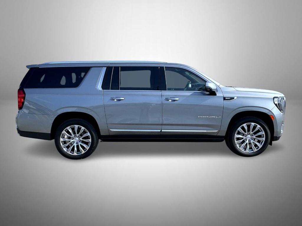 used 2023 GMC Yukon XL car, priced at $56,530