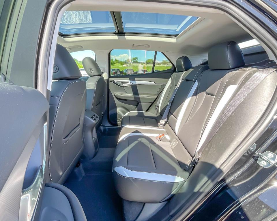 new 2025 Buick Envision car, priced at $44,034