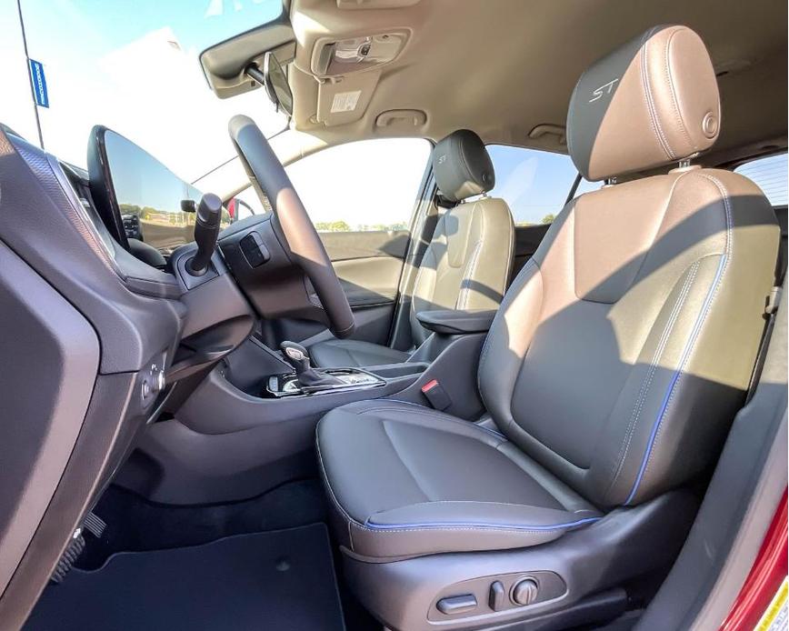 new 2025 Buick Encore GX car, priced at $30,379