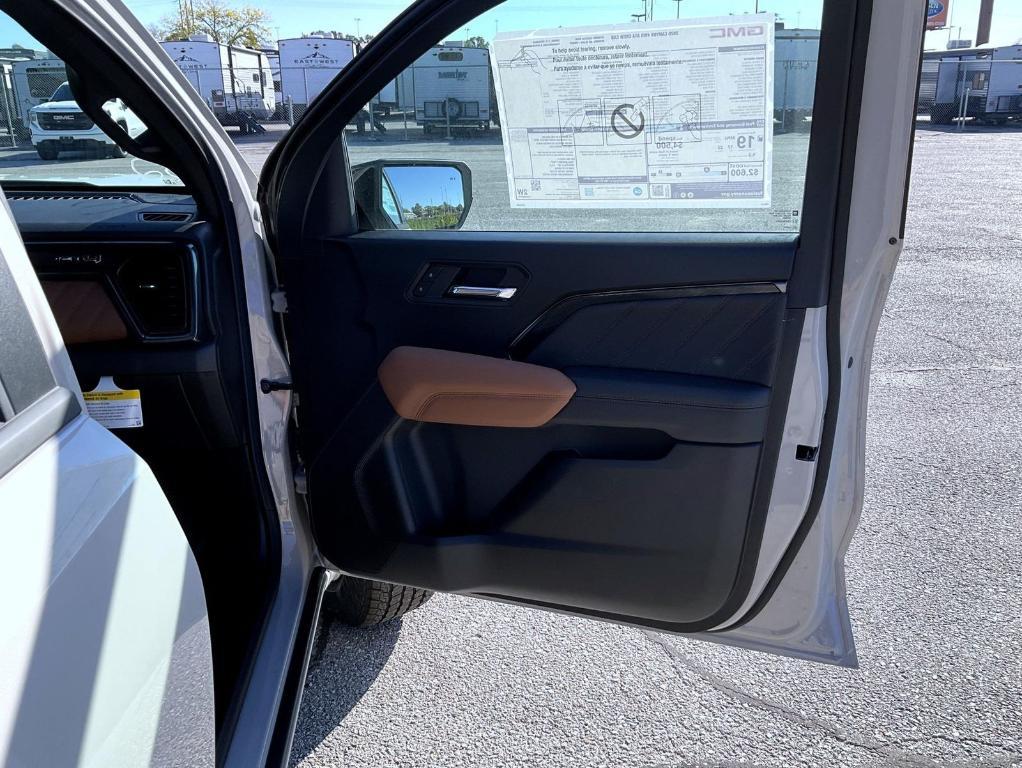 new 2026 GMC Canyon car, priced at $50,074