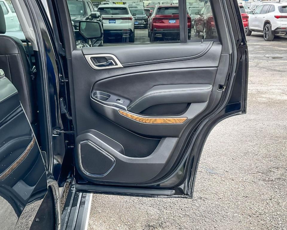used 2019 GMC Yukon car, priced at $32,880