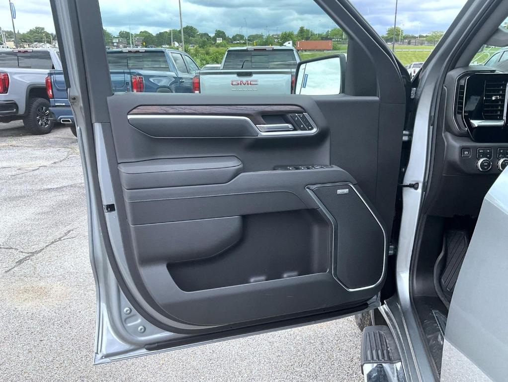 new 2025 GMC Sierra 1500 car, priced at $63,740