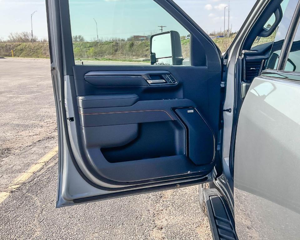 new 2025 GMC Sierra 2500 car, priced at $77,060