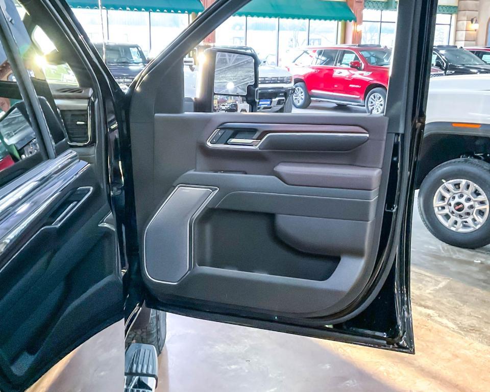 new 2025 GMC Sierra 2500 car, priced at $89,230