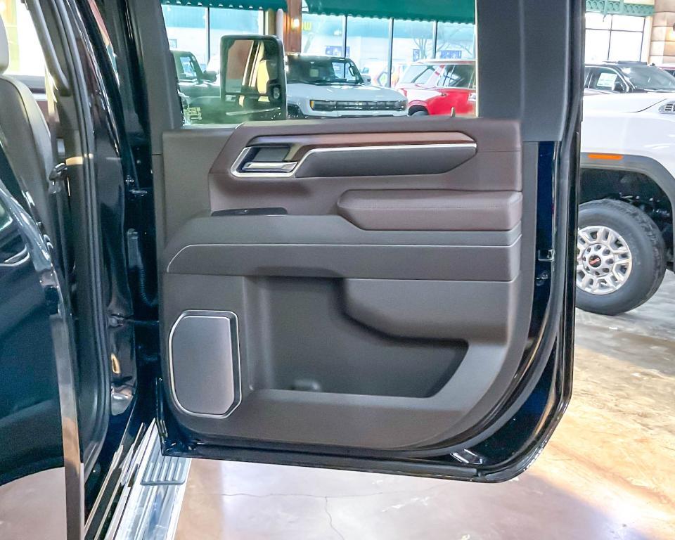 new 2025 GMC Sierra 2500 car, priced at $89,230