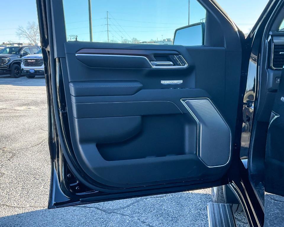 new 2025 GMC Sierra 1500 car, priced at $72,005