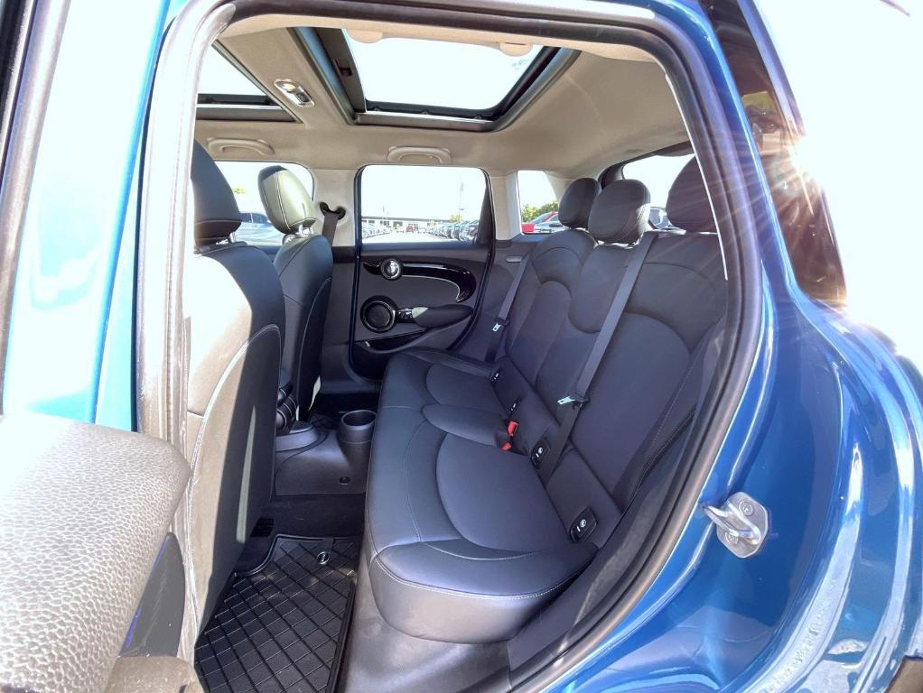 used 2022 MINI Hardtop car, priced at $23,770