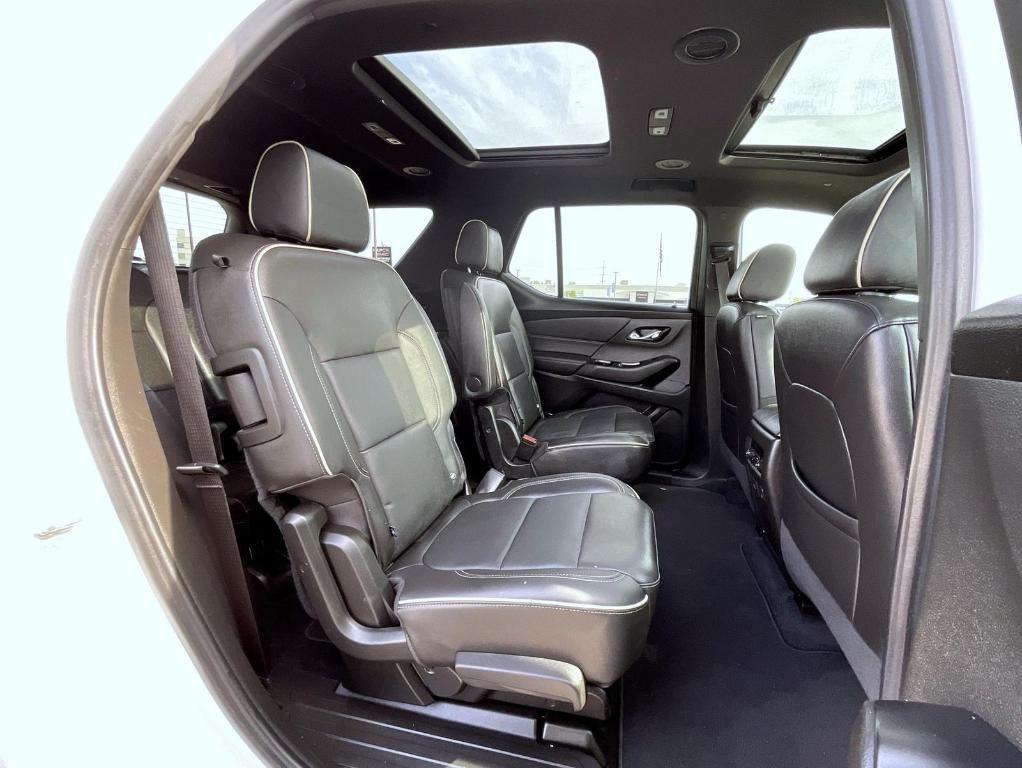 used 2023 Chevrolet Traverse car, priced at $38,915