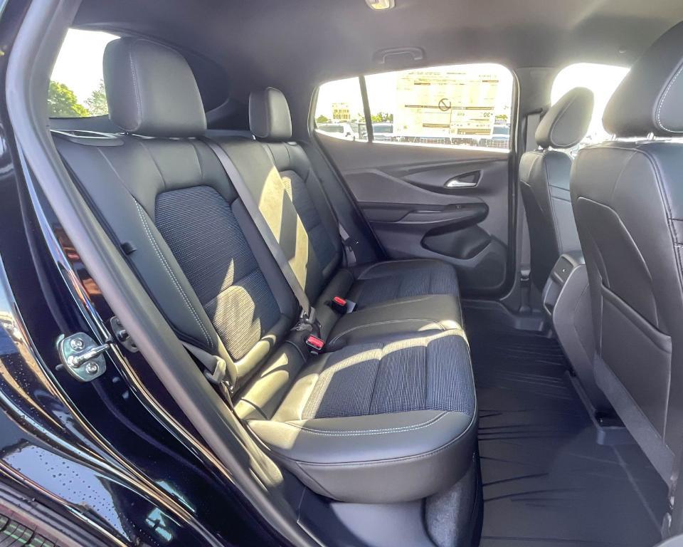 new 2025 Buick Envista car, priced at $27,829